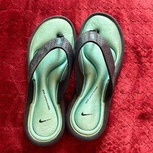 Women's Flip Flops